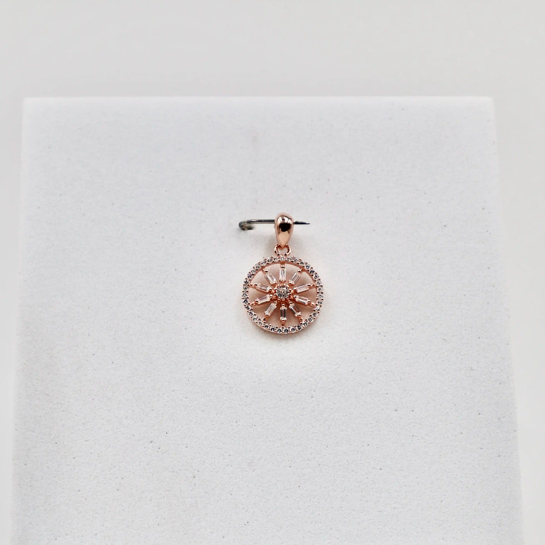 92.50 silver  rose gold Dimond wheel pendent