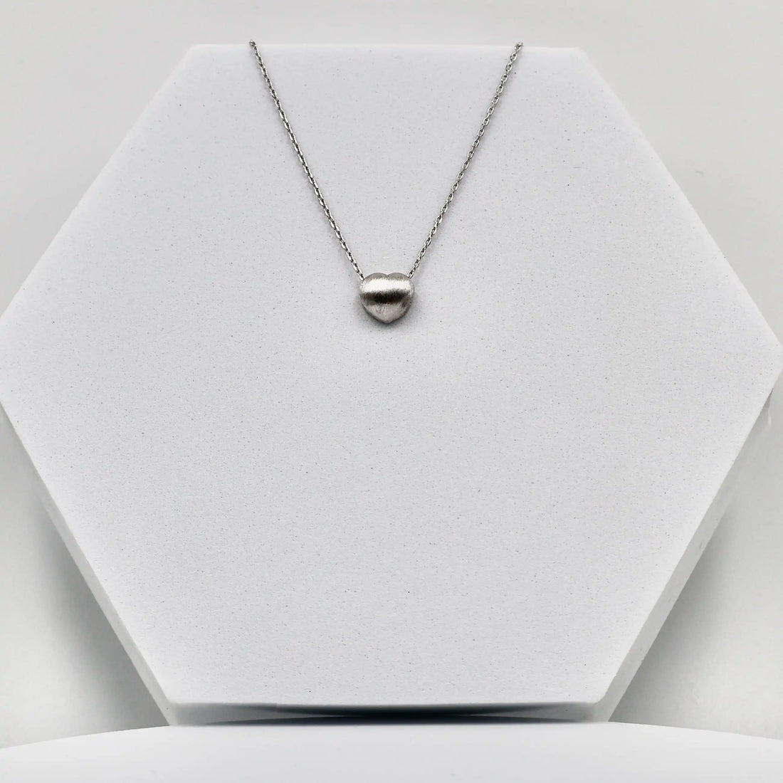92.50 silver Heart Pendent With Chain