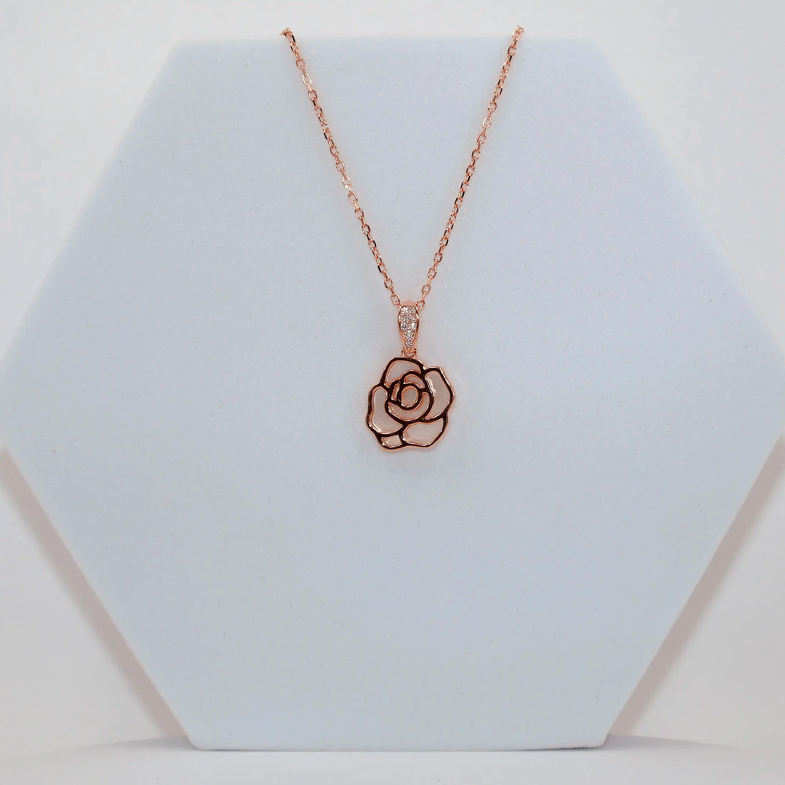 92.50 Rose gold rose Flower pendent with chain