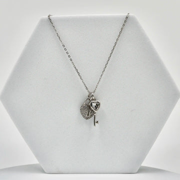 92.50 silver Heart Dimond Lock & Key Pendent with Chain