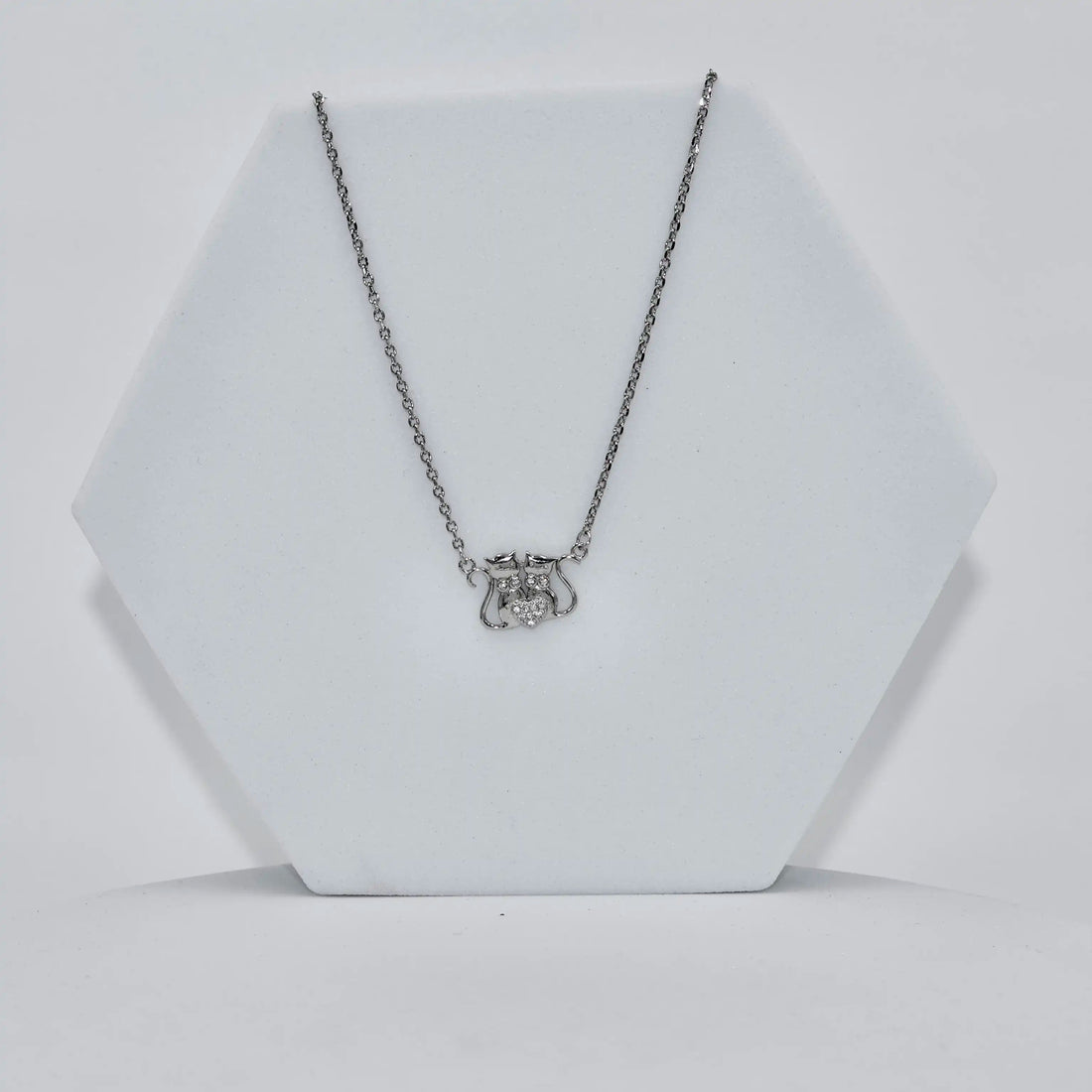 92.50 silver Double Cat with Love Pendent chain