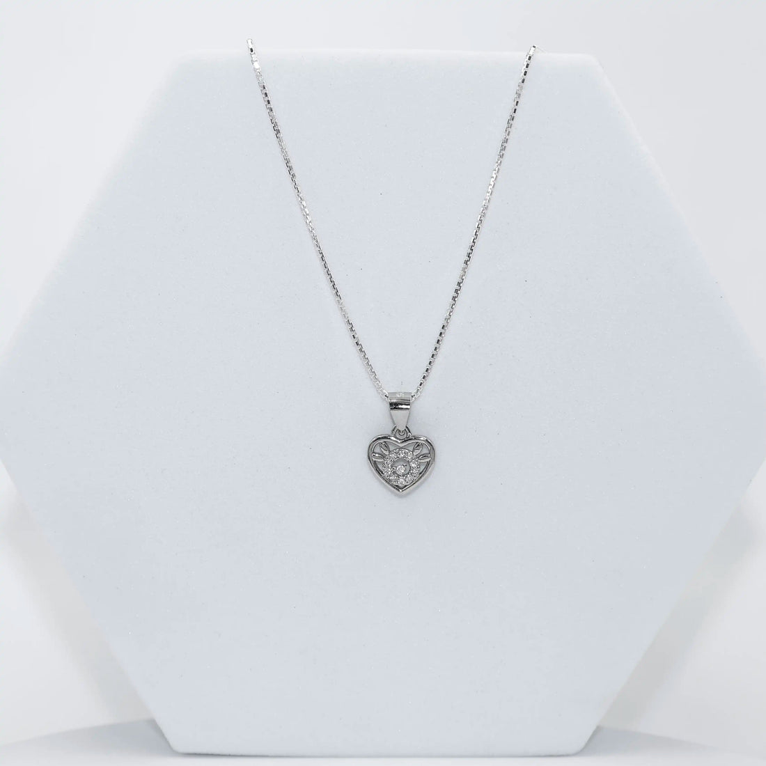 92.50 Silver Pendent With chian