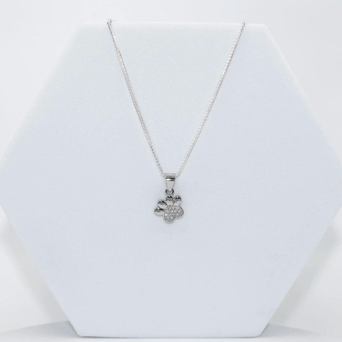 92.50 silver paw symbol  Pendent with chain